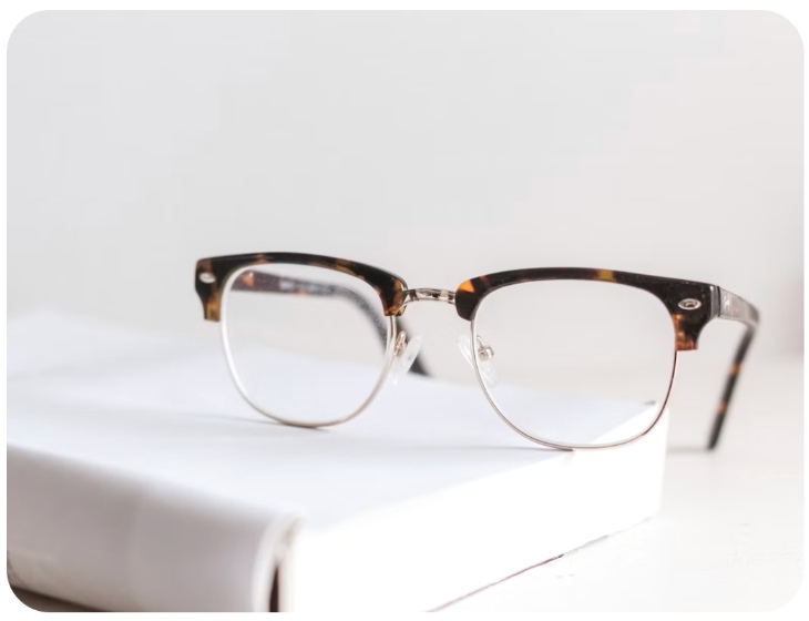 Lentes fotocromáticos y monturas